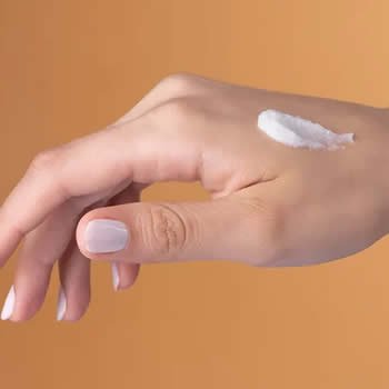 Kuru Eller İçin Bitkisel Çözüm