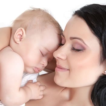 Yeni Doğum Yapan Anneler için Makyaj Önerileri